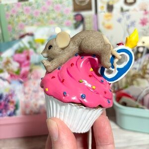 Charming Tails By Enesco Birthday Cupcake Mouse Age 9 Your Sweetness Grows 2010